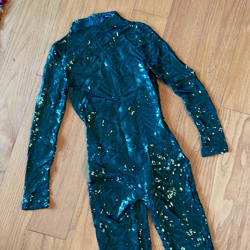 Performance Suit - image 1